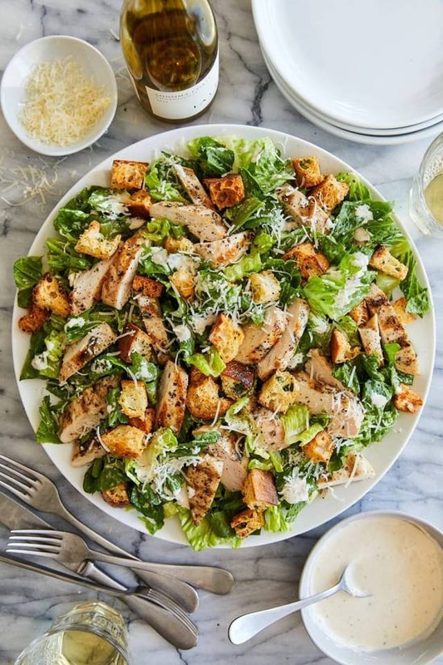 Caesar Salad with Chicken(half Tray).